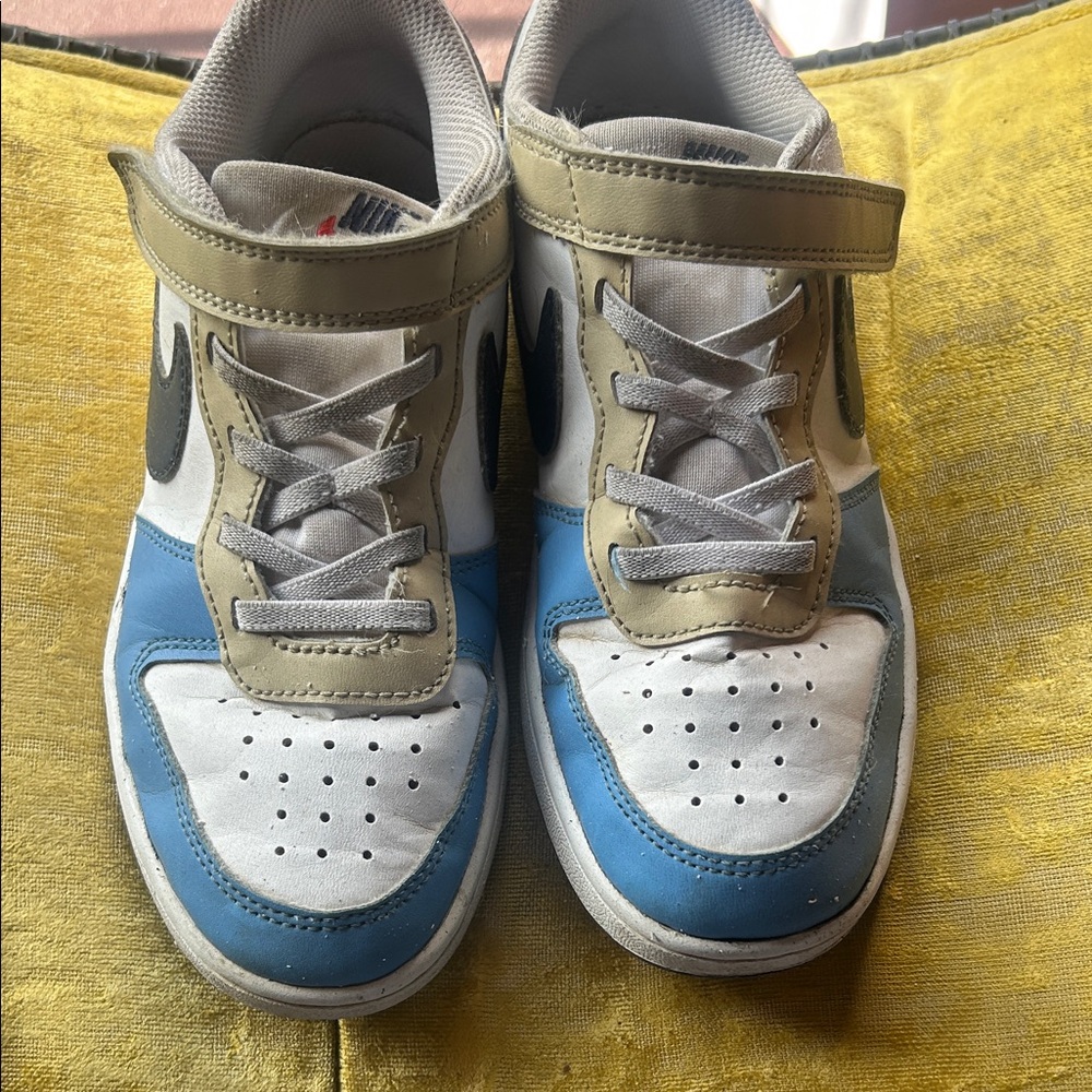 Nike Kids Blue, White, and Tan Sneakers 2.5